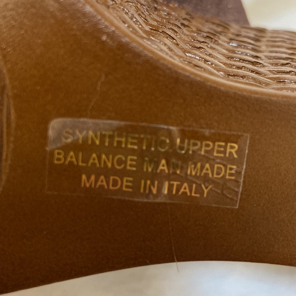 Women’s Italian Shoemakers Brown and Purple Sandal Wedge High Heels. Size 8. - Picture 12 of 12